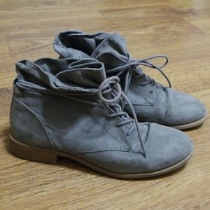 Size 10 forever 21 grey booties